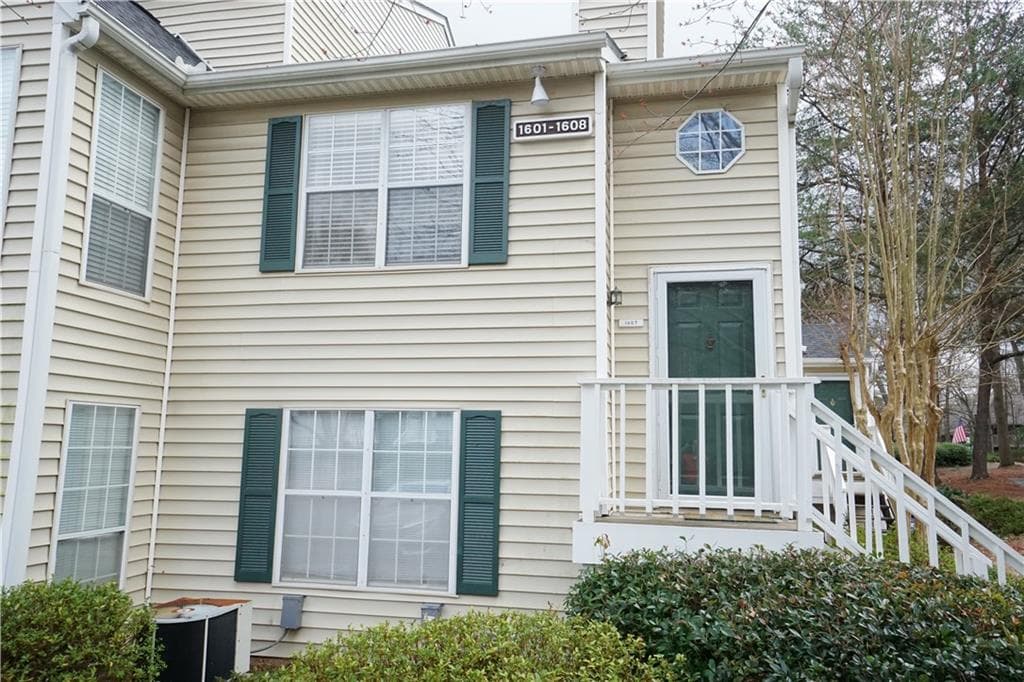 1607 Glenleaf Drive, Peachtree Corners, GA 30092 — most recent listing photo