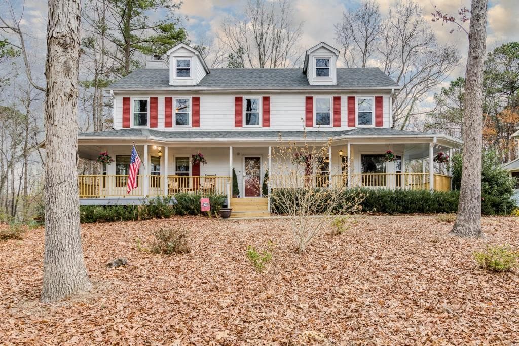 4 bedroom, 2,652 sq ft single family residence sold at 3761 Rivaridge Drive, Marietta, GA 30062
