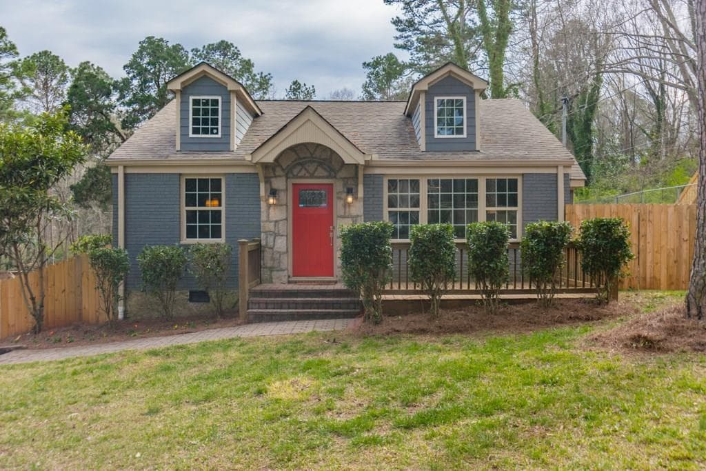 3 bedroom, 1,824 sq ft single family residence sold at 2647 White Oak Drive, Decatur, GA 30032