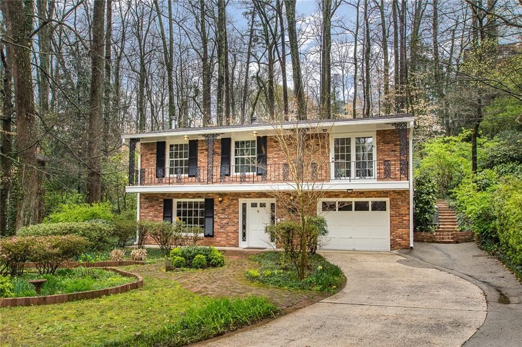 1745 Vickers Circle, Decatur, GA 30030 — most recent listing photo