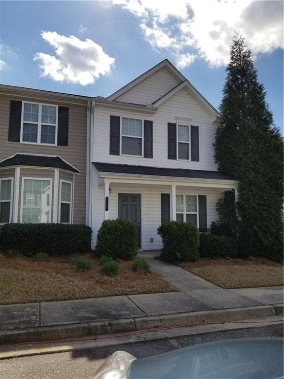 2 bedroom, 556 sq ft townhouse sold at 716 Crestwell Circle 716, Atlanta, GA 30331