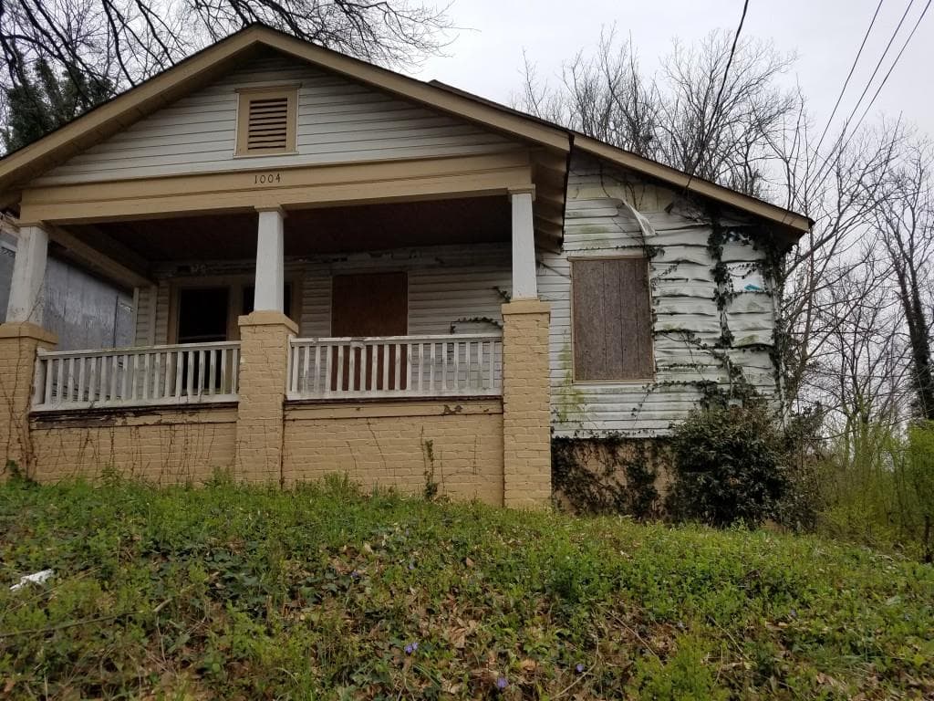 3 bedroom, 1,261 sq ft single family residence sold at 1004 Ashby Grove, Atlanta, GA 30314