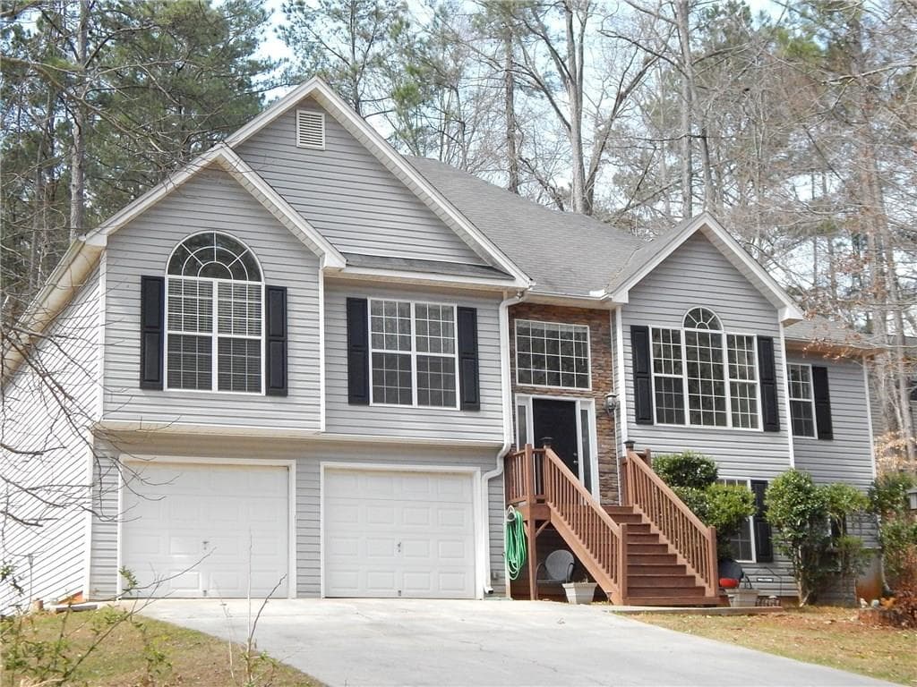 4 bedroom, 2,549 sq ft single family residence sold at 202 Mill Creek Hollow, Dallas, GA 30157