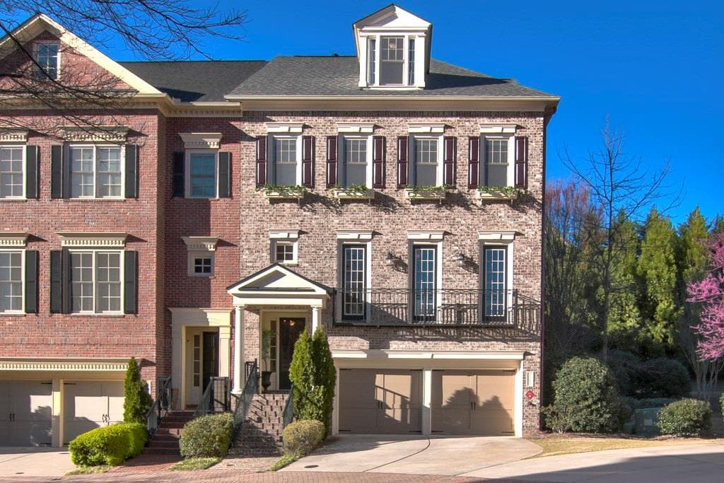 4 bedroom, 4,509 sq ft townhouse sold at 2283 Falmouth Court, Smyrna, GA 30080