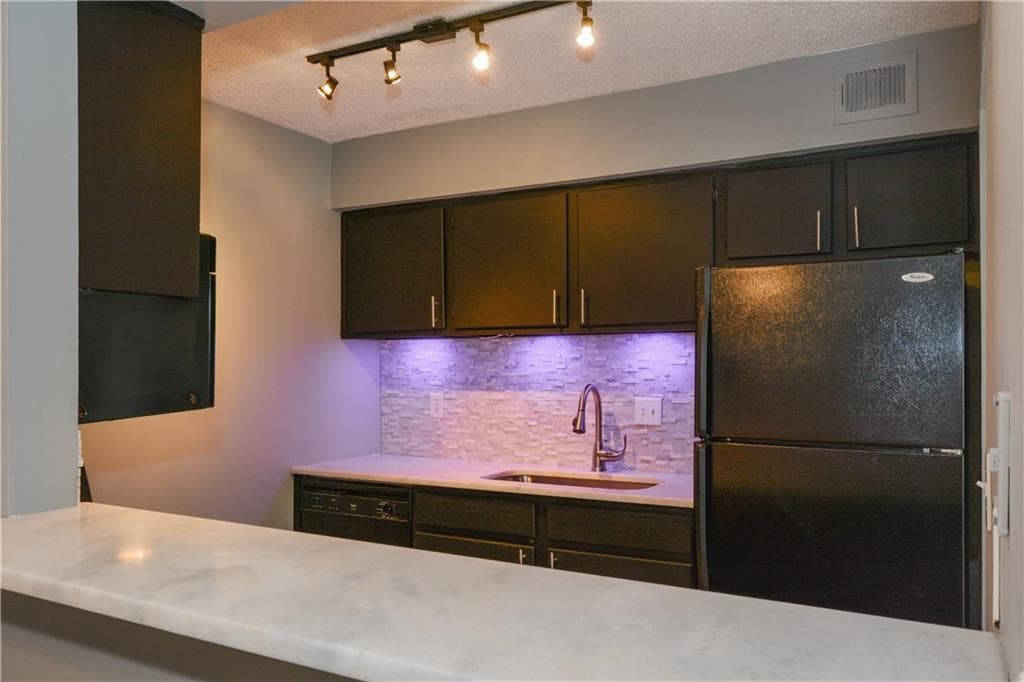 1404 Huntingdon chase, Atlanta, GA 30350 — most recent listing photo