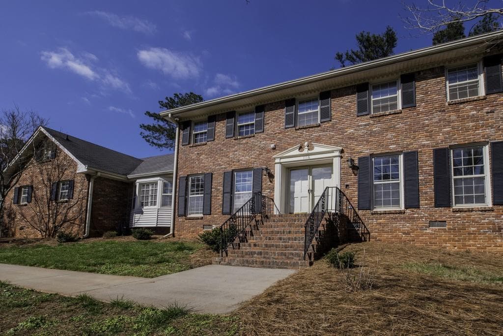 1116 Wynterhall Lane, Dunwoody, GA 30338 — most recent listing photo