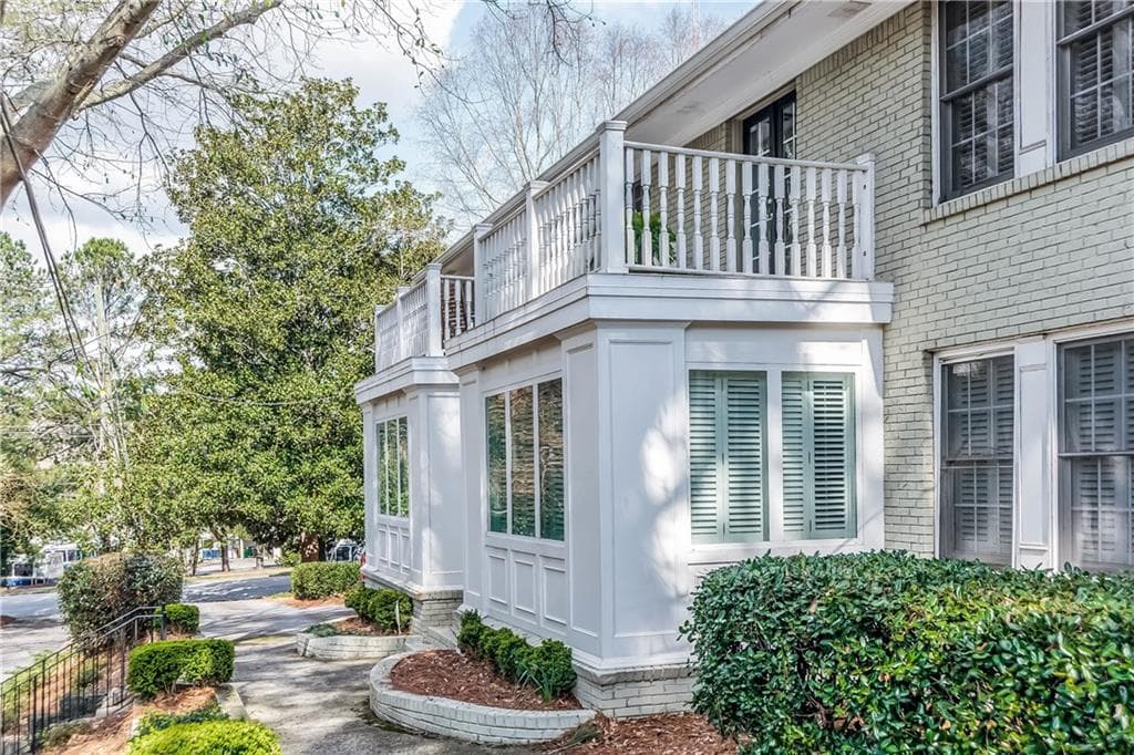2 bedroom, 888 sq ft condominium sold at 1879 Johnson Road 14, Atlanta, GA 30306