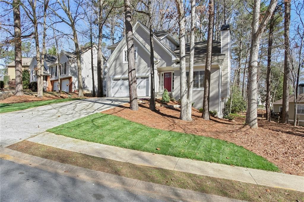 4 bedroom, 2,102 sq ft single family residence sold at 705 Players Court, Woodstock, GA 30189