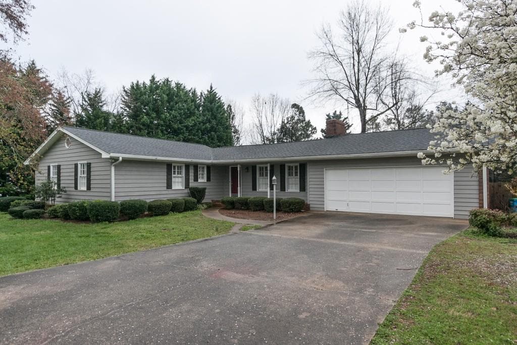 182 Roosevelt Boulevard, Commerce, GA 30529 — most recent listing photo