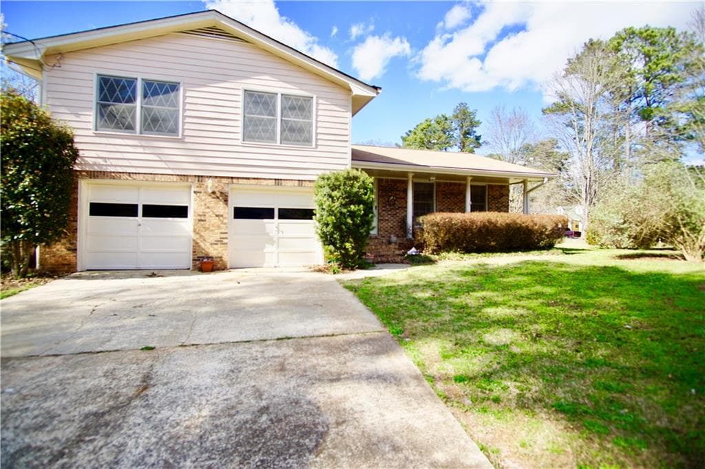 2607 Kings Way, Lawrenceville, GA 30044 — most recent listing photo