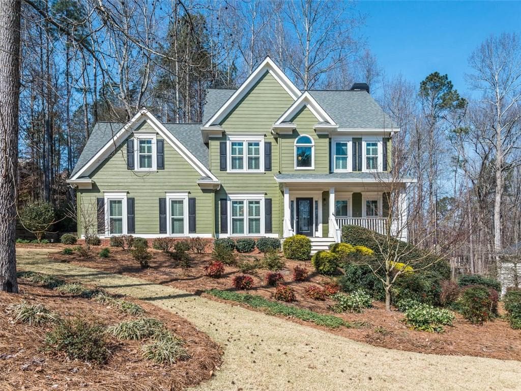 4 bedroom, 3,634 sq ft single family residence sold at 5053 Hickory Hills Drive, Woodstock, GA 30188