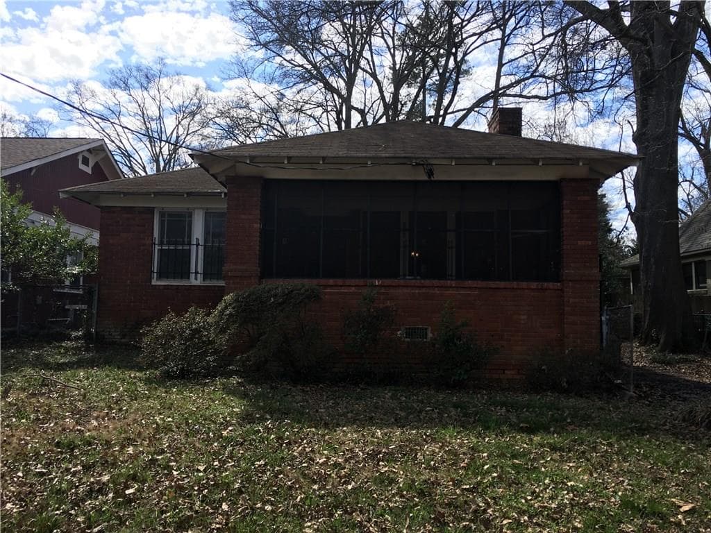 3 bedroom, 1,344 sq ft single family residence sold at 2049 Ridgedale Road, Atlanta, GA 30317