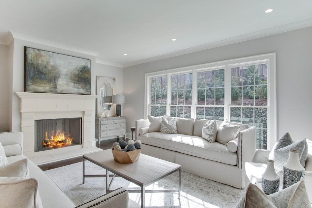 3 bedroom, 3,420 sq ft condominium sold at 3710 Narmore Drive 1, Atlanta, GA 30319