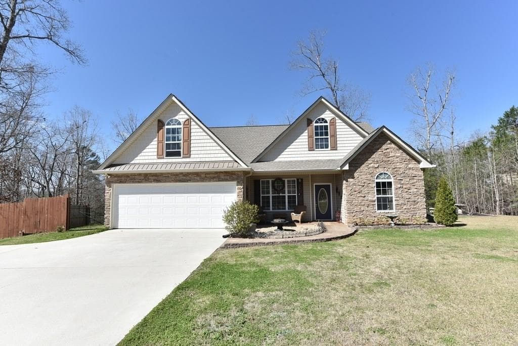 3544 Phoenix Cove Drive, Gainesville, GA 30506 — most recent listing photo
