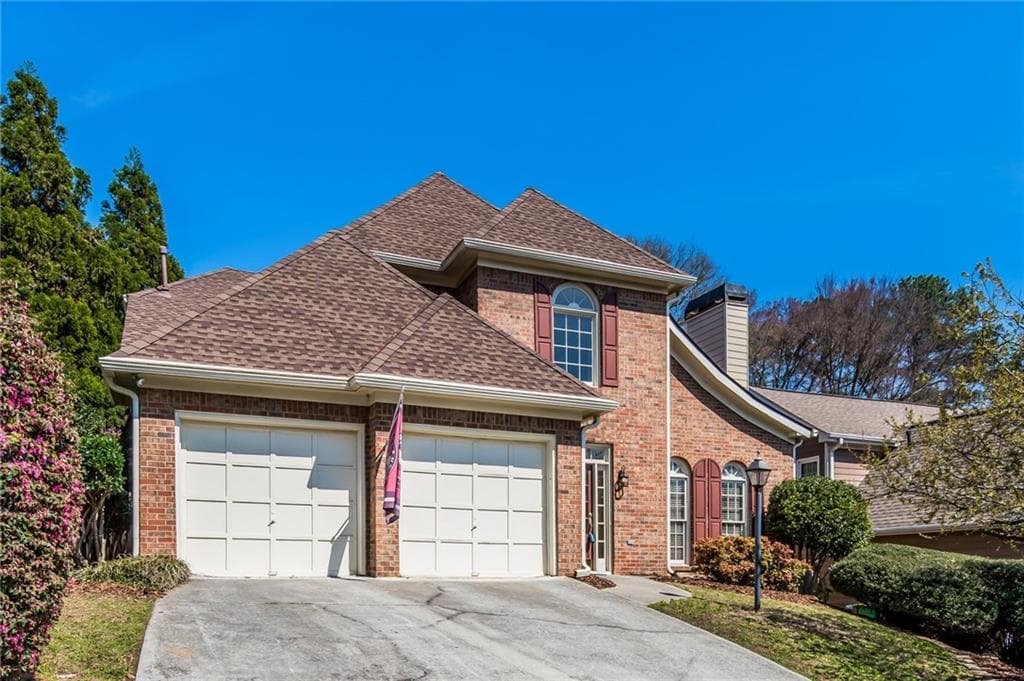 3 bedroom, 2,850 sq ft single family residence sold at 2702 Woodland Brook Lane, Atlanta, GA 30339