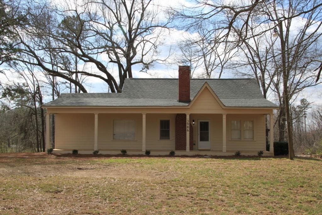 3 bedroom single family residence sold at 3986 Old Cornelia Highway, Gainesville, GA 30507