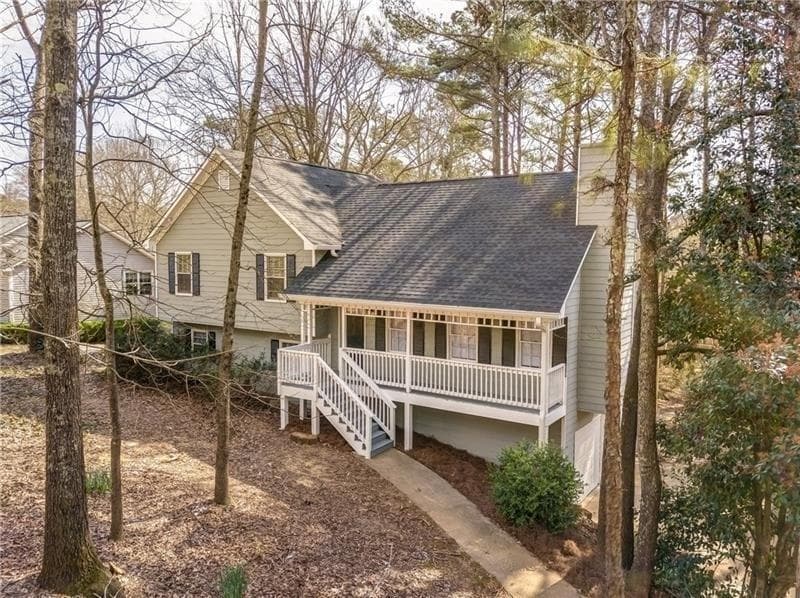 4 bedroom, 2,050 sq ft single family residence sold at 135 Black Oak Trail, Woodstock, GA 30189