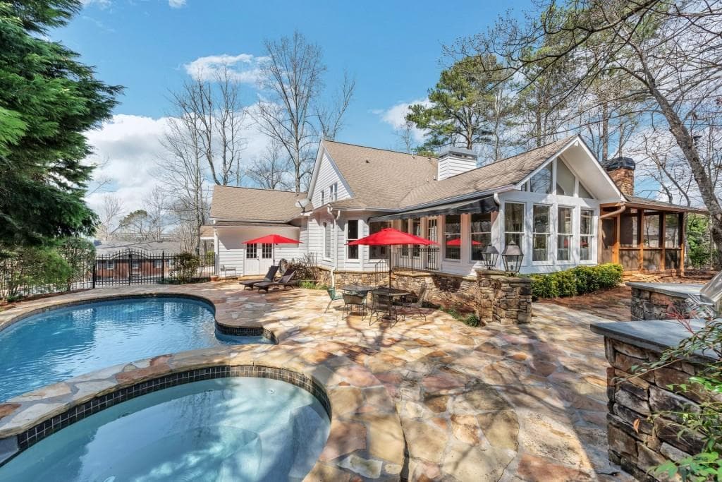 8140 Willow Tree Way, Alpharetta, GA 30005 — most recent listing photo