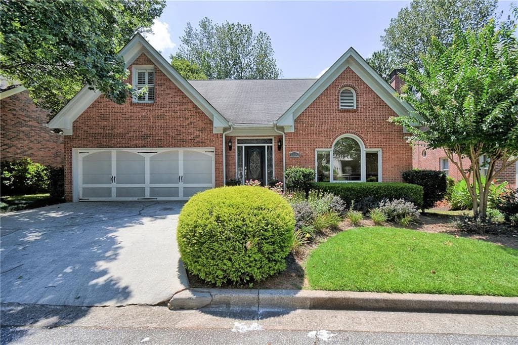 5 bedroom, 3,355 sq ft single family residence sold at 2164 Briarlake Trace, Atlanta, GA 30345