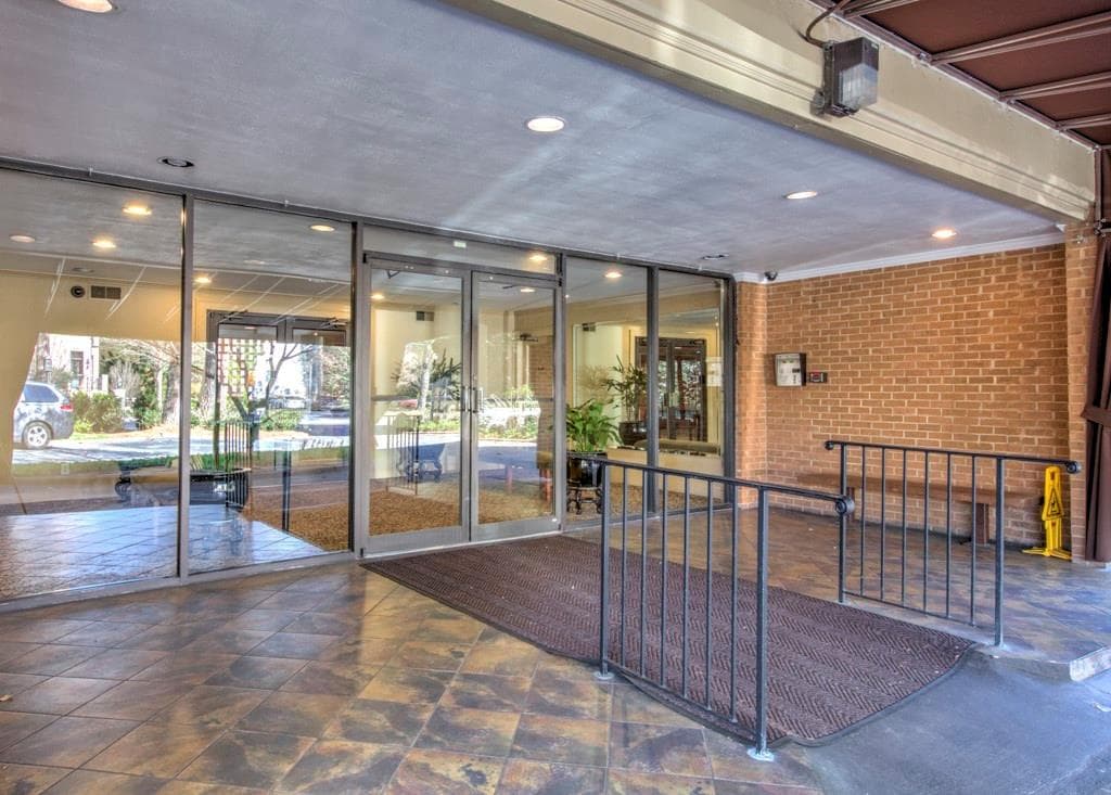 2637 Peachtree Road 404, Atlanta, GA 30305 — most recent listing photo