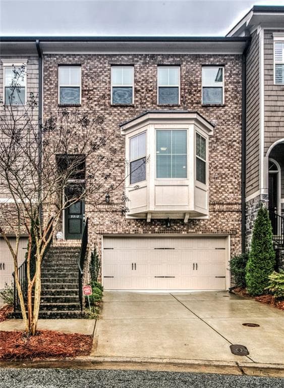 3 bedroom, 2,384 sq ft townhouse sold at 2312 W Village Lane, Smyrna, GA 30080