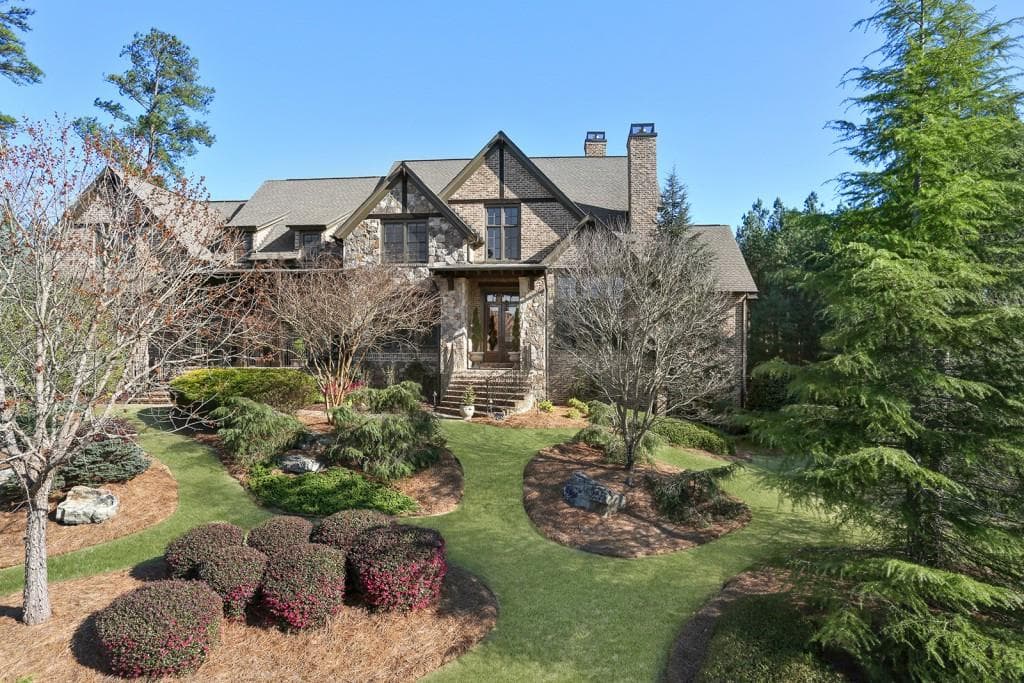 889 Crescent River Pass, Suwanee, GA 30024 — most recent listing photo