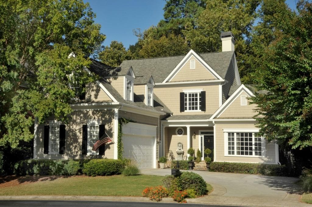 4 bedroom, 4,509 sq ft single family residence sold at 1811 Paces Ferry Court, Smyrna, GA 30080