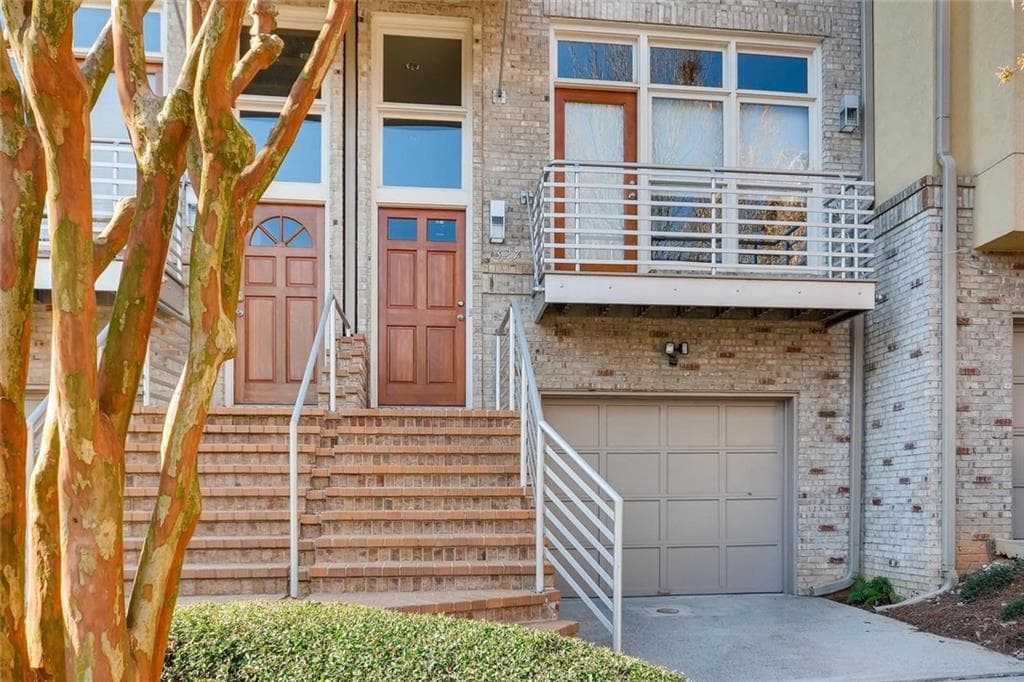 1327 Peachtree View 1327, Brookhaven, GA 30319 — most recent listing photo