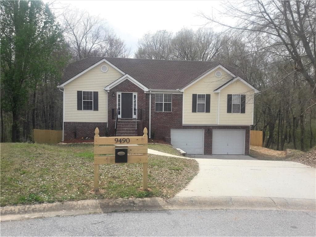 4 bedroom single family residence sold at 9490 Whaleys Lake Lane, Jonesboro, GA 30238