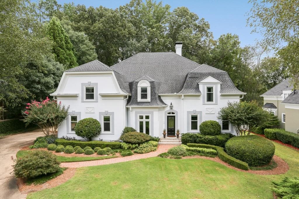 580 Avignon Court, Sandy Springs, GA 30350 — most recent listing photo