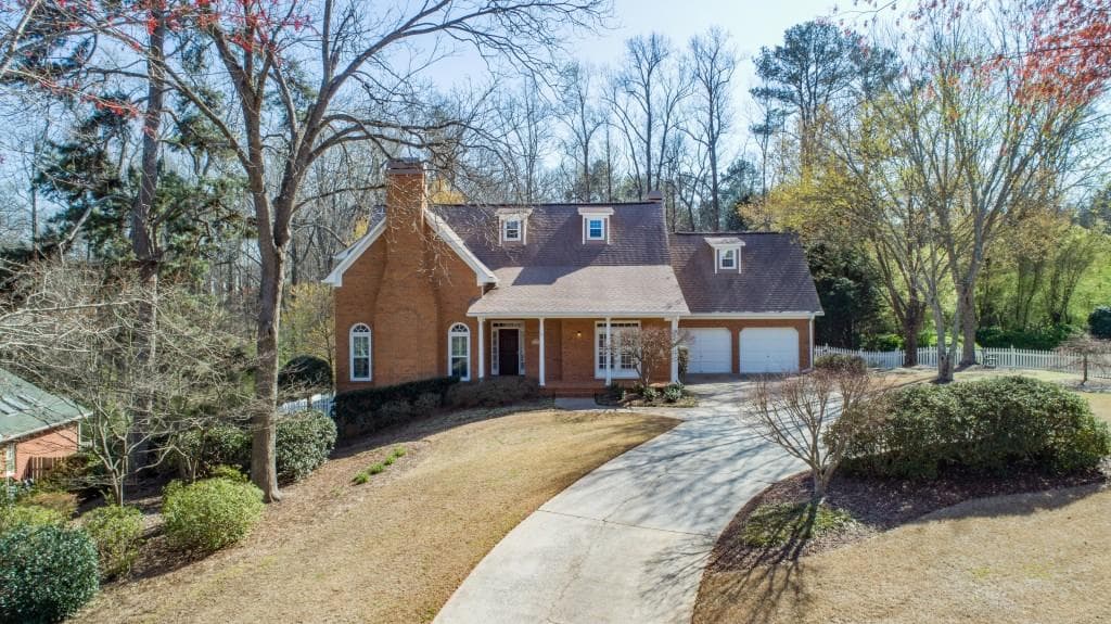 5 bedroom, 5,395 sq ft single family residence sold at 635 Kings Grant Walk, Roswell, GA 30075
