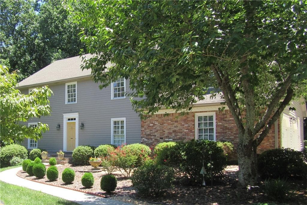 200 Hunters Trace Lane, Sandy Springs, GA 30328 — most recent listing photo