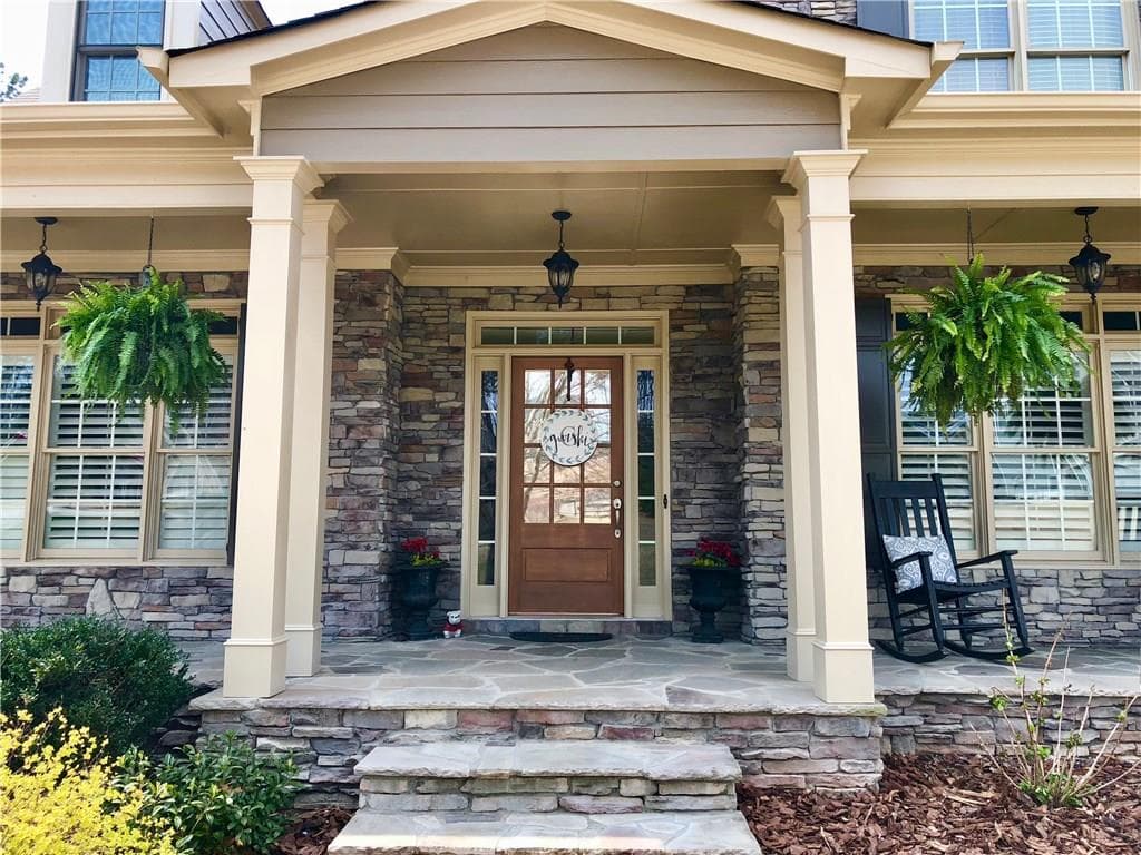 6 bedroom, 4,800 sq ft single family residence sold at 56 Mayflower Court, Dallas, GA 30132