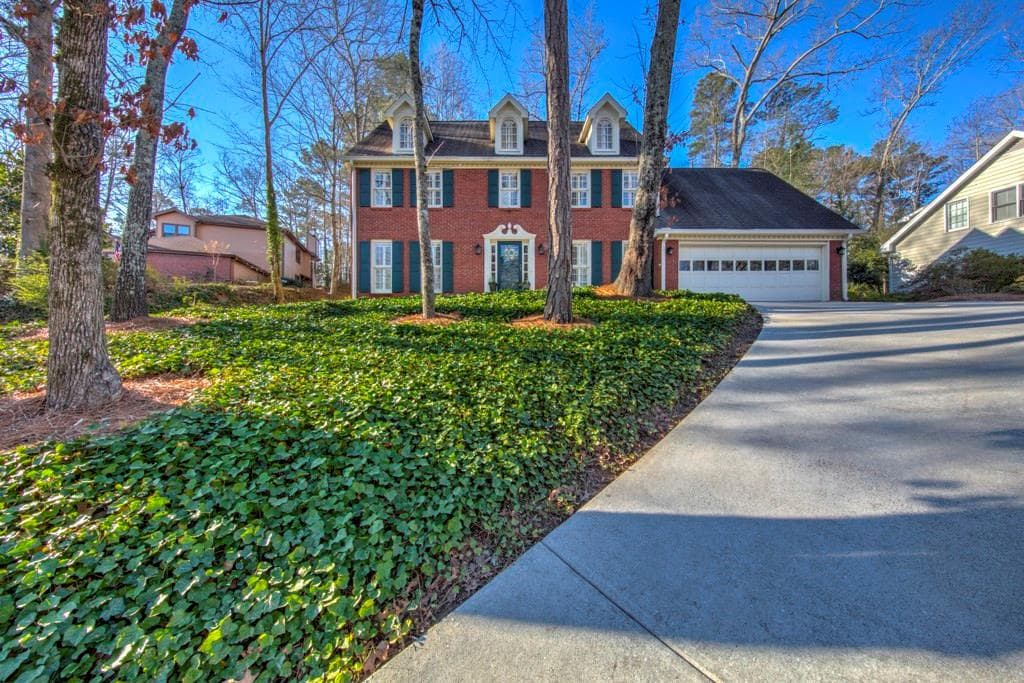 3 bedroom single family residence sold at 435 Lofty Lane, Roswell, GA 30076