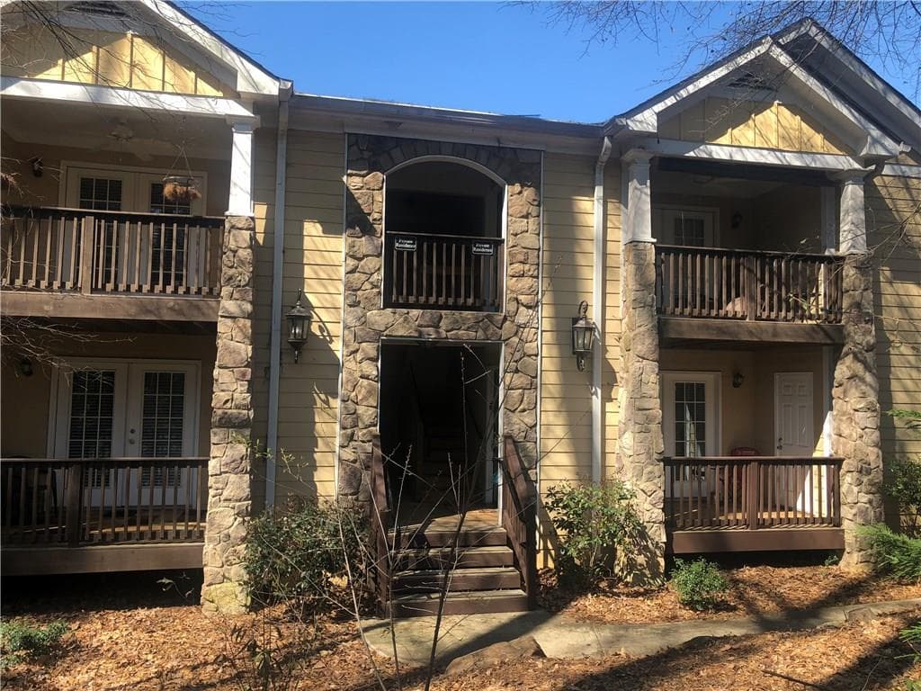 2 bedroom, 1,151 sq ft condominium sold at 505 SE Madison Court 505, Smyrna, GA 30080