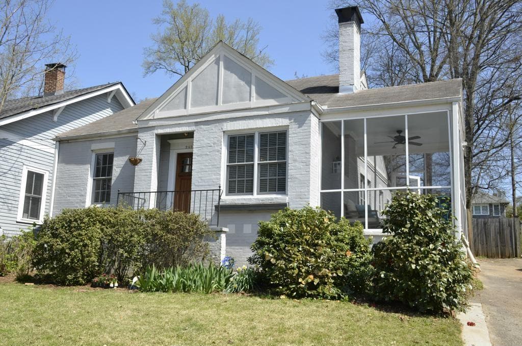 2 bedroom, 1,300 sq ft single family residence sold at 242 N Kings Highway, Decatur, GA 30030