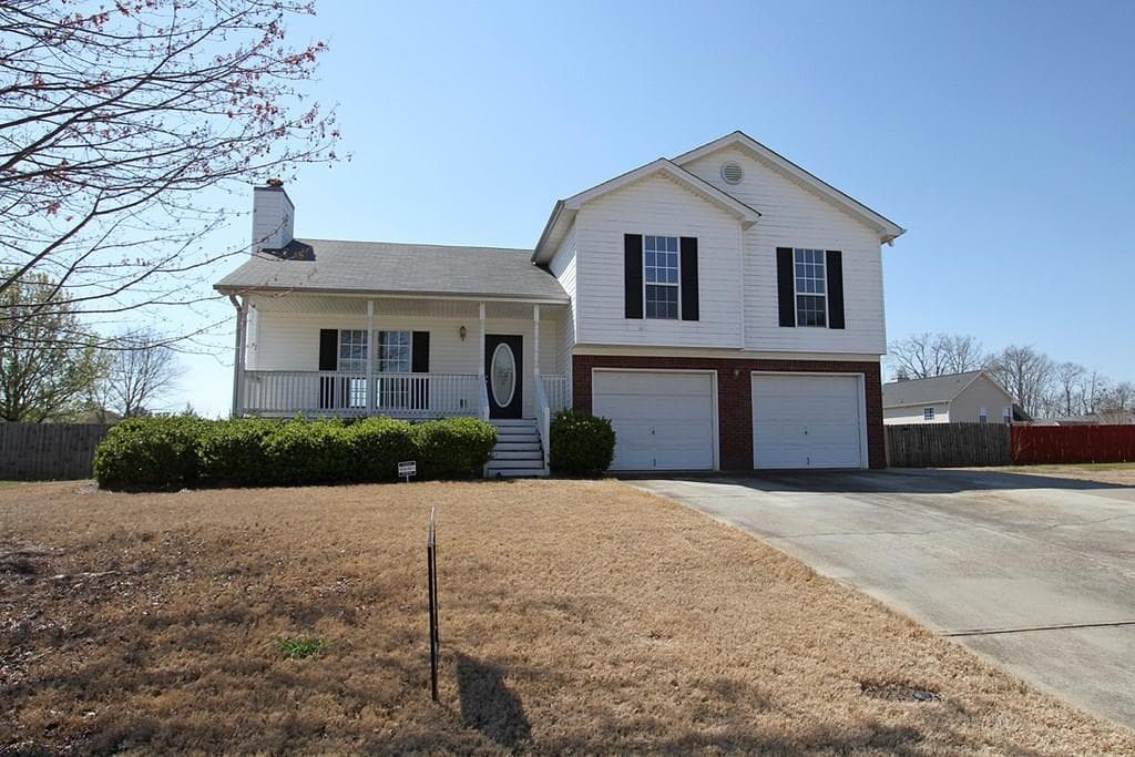 4 bedroom, 1,862 sq ft single family residence sold at 171 Bellingrath Drive, Winder, GA 30680