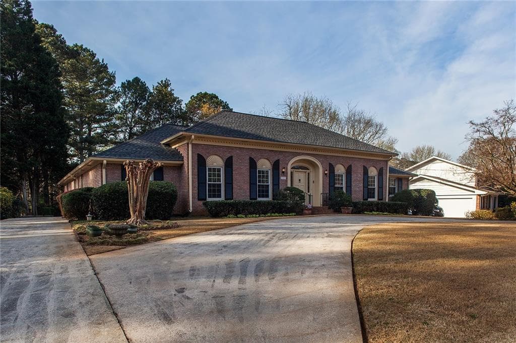 4 bedroom, 4,216 sq ft single family residence sold at 1923 Cedar Canyon Drive, Atlanta, GA 30345