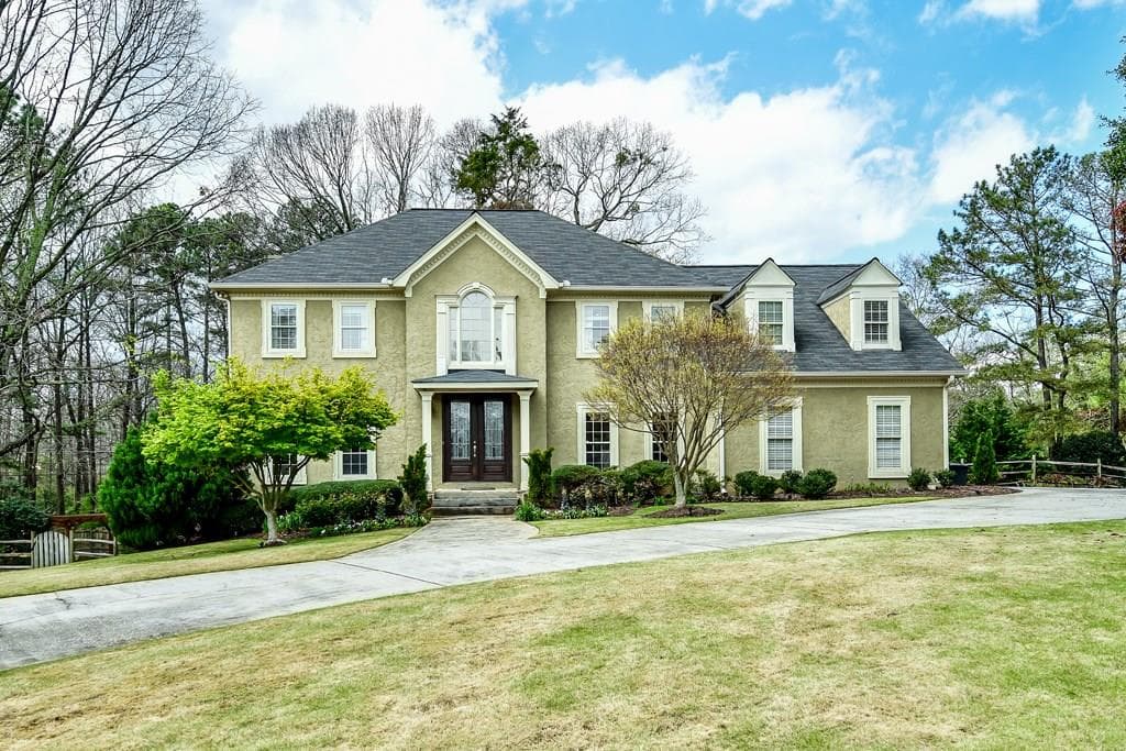 6 bedroom, 5,558 sq ft single family residence sold at 150 Inland Ridge Way, Atlanta, GA 30342