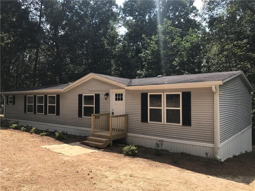 4 bedroom, 1,620 sq ft single family residence sold at 205 Bobwhite Path, Dallas, GA 30132