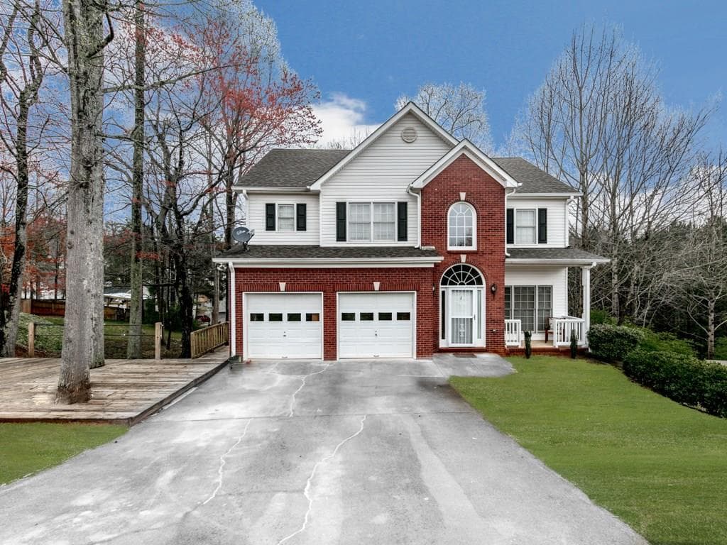 4 bedroom, 1,956 sq ft single family residence sold at 706 Valley Mill Court, Canton, GA 30115