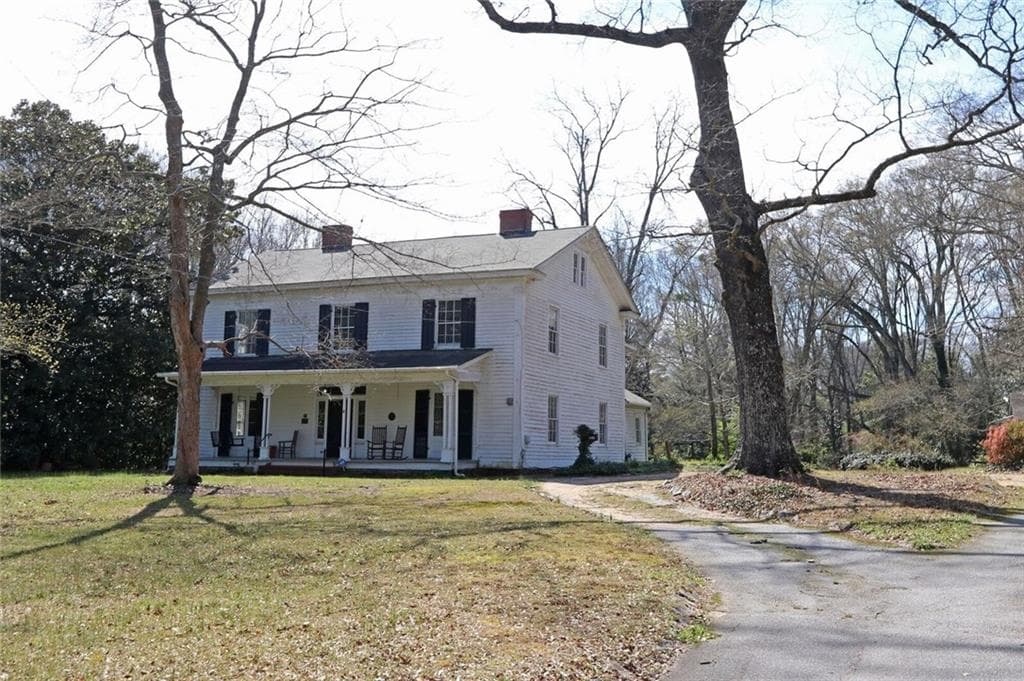 5 bedroom, 4,008 sq ft single family residence sold at 205 S Columbia Drive, Decatur, GA 30030