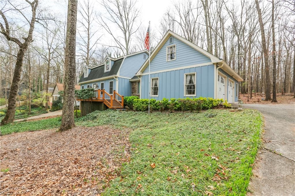 4 bedroom, 2,595 sq ft single family residence sold at 844 Colston Road, Marietta, GA 30064
