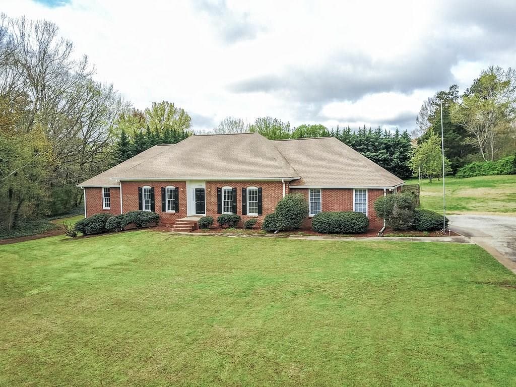 11700 Houze Road, Roswell, GA 30076 — most recent listing photo