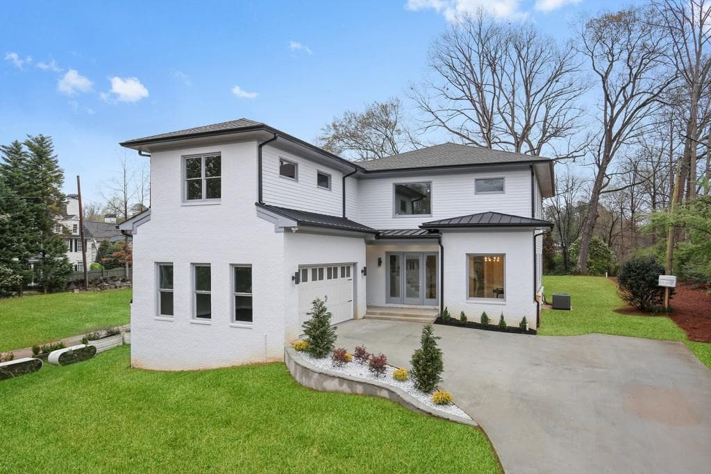 2975 Osborne Road, Brookhaven, GA 30319 — most recent listing photo