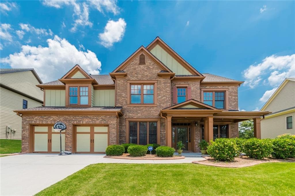 4 bedroom, 4,034 sq ft single family residence sold at 1340 Waverly Glen Drive, Alpharetta, GA 30004