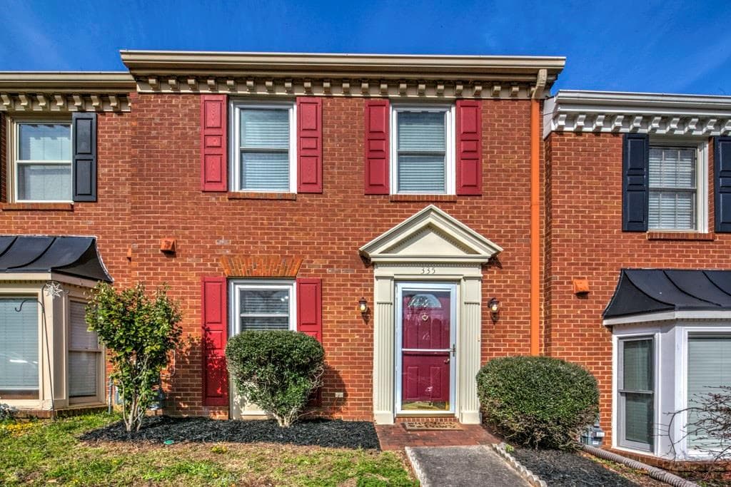 335 Towergate Place, Sandy Springs, GA 30350 — most recent listing photo