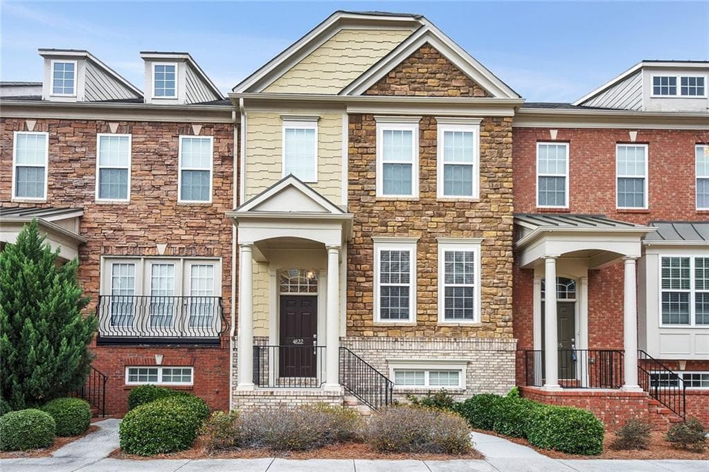 3 bedroom, 1,848 sq ft townhouse sold at 4822 Seldon Way, Smyrna, GA 30080