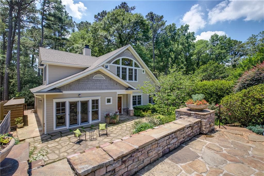 4 bedroom, 3,000 sq ft single family residence sold at 955 Cardova Drive, Atlanta, GA 30324