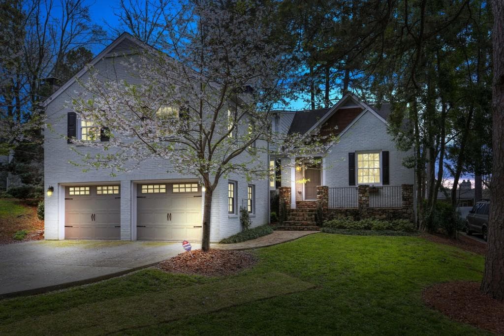 4 bedroom, 3,308 sq ft single family residence sold at 627 Hillpine Drive, Atlanta, GA 30306